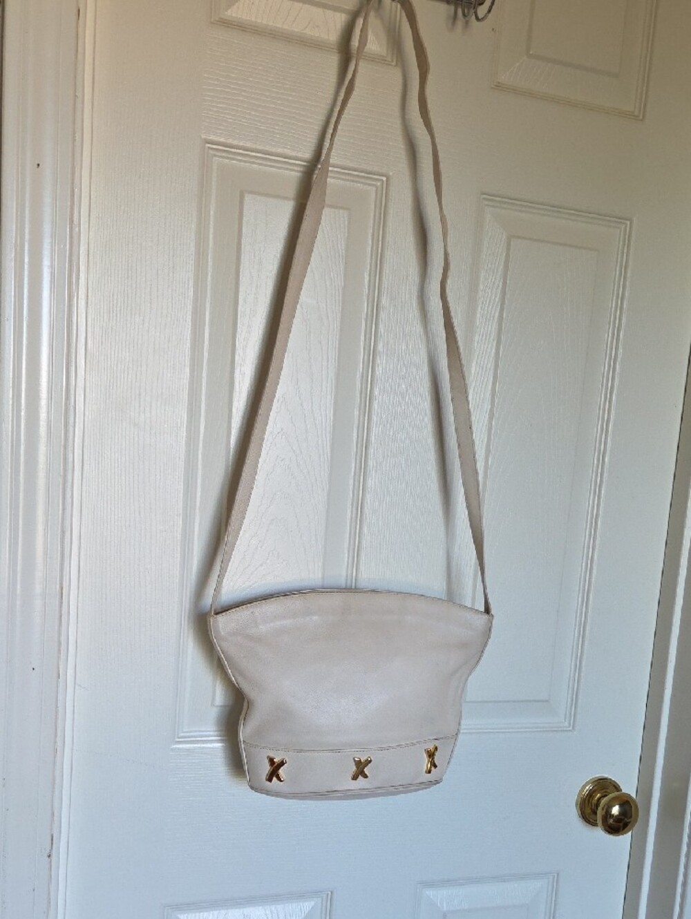 Paloma Picasso Cream Leather Crossbody Bag with Gold X Hardware - Picture 3 of 13